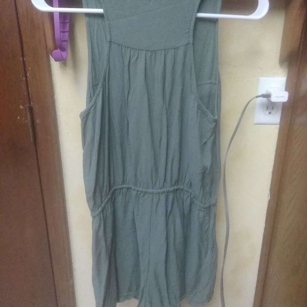 Romper - Picture 2 of 2